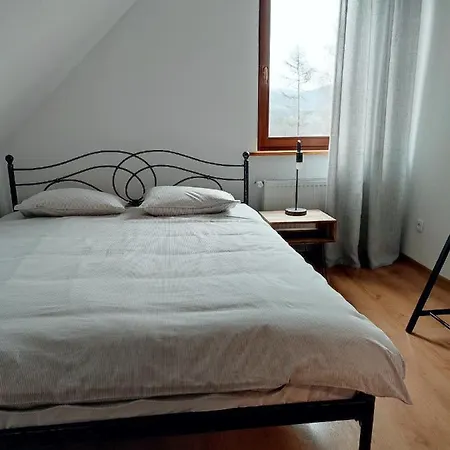 Lemkowska Izba Apartment *